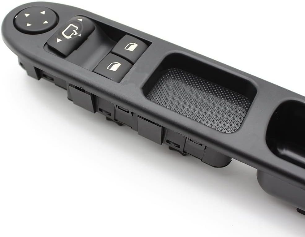 Porte avant droit CASALINI SULKY 635 Diesel /R:99018019 Porte avant droit CASALINI SULKY 635 Diesel /R:99018019