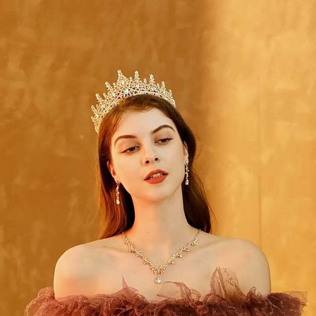 Amazon.com: Women Jewelry Set Tiara Set with Earrings and  display picture 3
