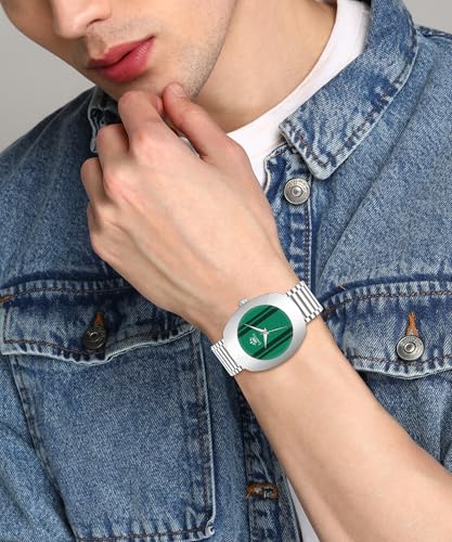 Image of Stainless Steel Unusual Design Vintage Chain Trending Quartz Analog Watch for Men Classic Design Men's Wrist Watches