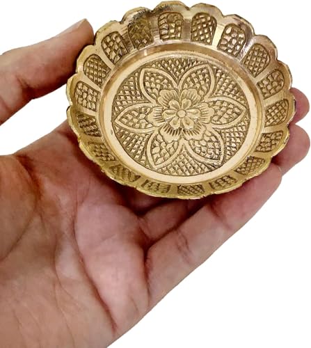 SATVIK プージャ真鍮プージャターリー用ナクシプレート6個手作りブッグタリセット美しい彫刻と装飾大皿アクセサリーホームマンディールと寺院用インドの新築祝いのギフトアイテム [5]