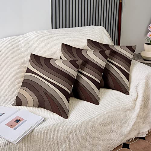 Housse de coussin pour rénover canapé motif géométrique marron 55 cm