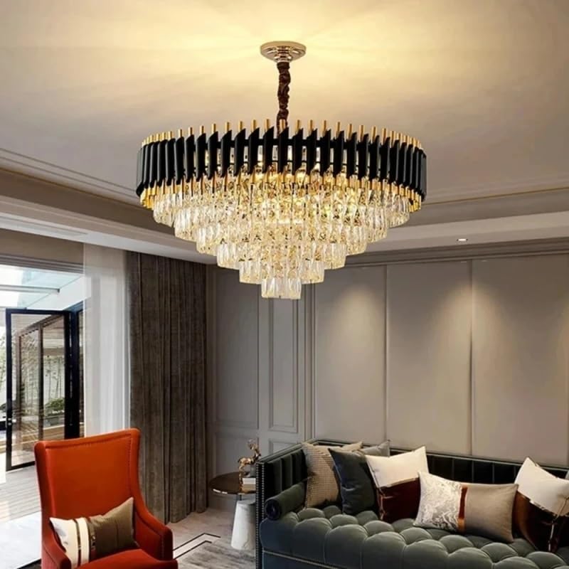 Lustre moderne cristal pour sublimer un plafond haut et grand salon sombre