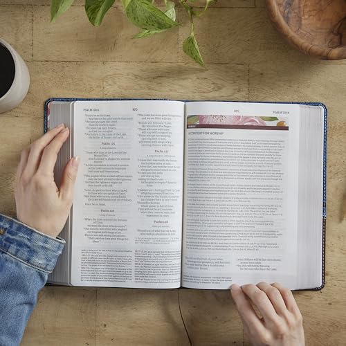 Image of NIV, The Woman's Study Bible, Hardcover, Full-Color, Red Letter: Receiving God's Truth for Balance, Hope, and Transformation