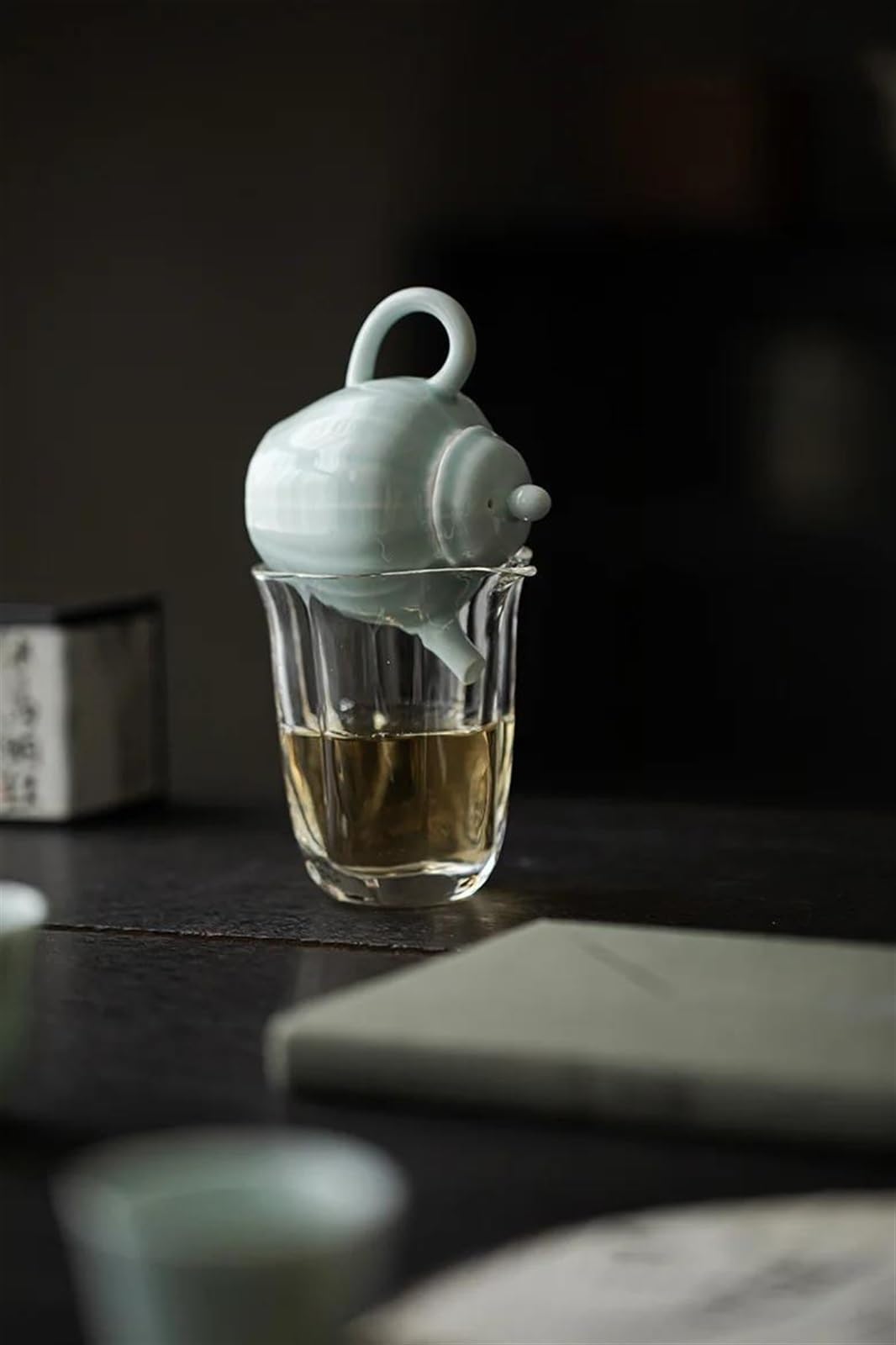 Ceramiczny czajniczek w stylu chińskim， Zestaw do popołudniowej herbaty Chiński Celadon Niebieski Ceramiczny Czajnik Zestaw do ceremonii herbacianej Mleko Oolong Herbata Tie Guan Yin Jaśmin Zestaw do