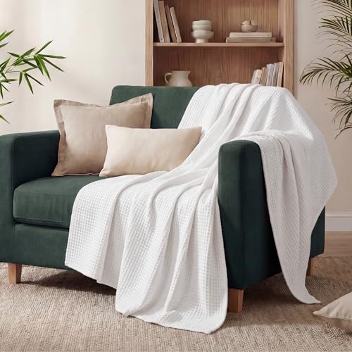 Bedsure Cooling Muslin Blankets Twin XL Size for Bed, White, 66"x90" by Bedsure - Used condition - Image 9