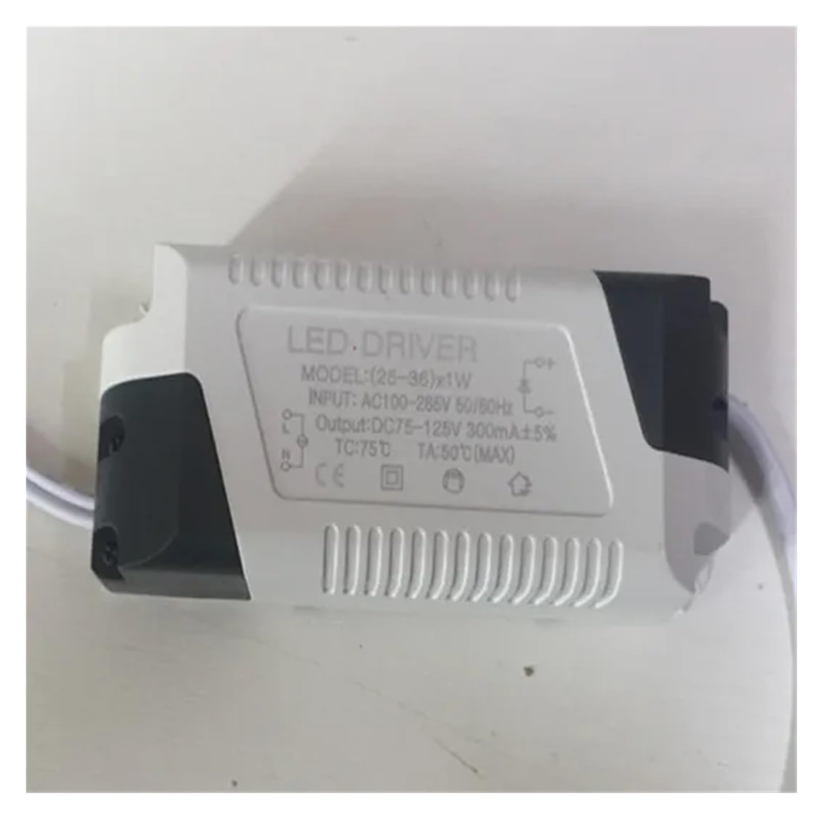 Trasformatore adattatore driver LED 25-36W AC 85-265V Alimentatore luce LED scheda nuda corrente costante 300mA Uscita DC 75-125V