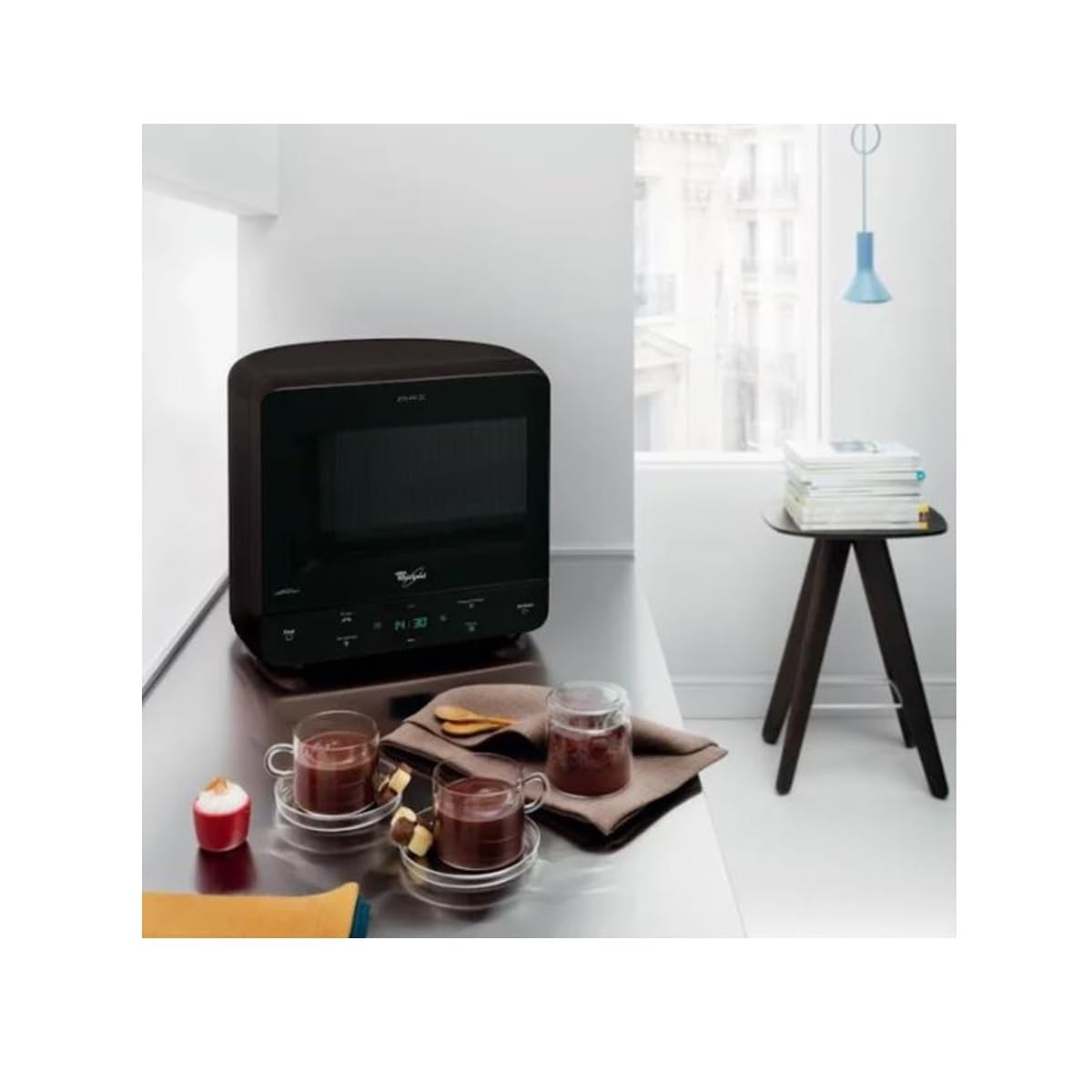 Whirlpool MAX34 BL Four à Micro Ondes Pose Libre 13 L 700 W