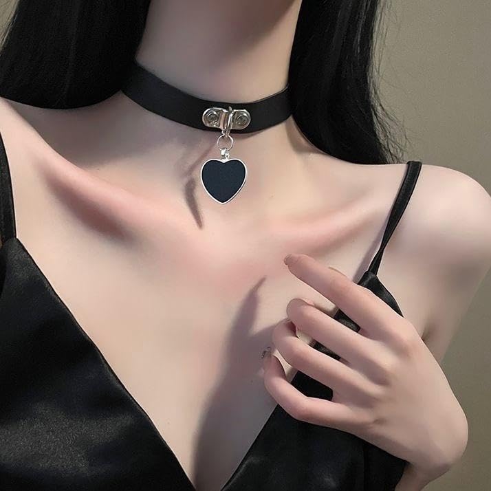 Amazon.co.jp: ハート チョーカー 黒 チャーム メンヘラ ゴシック