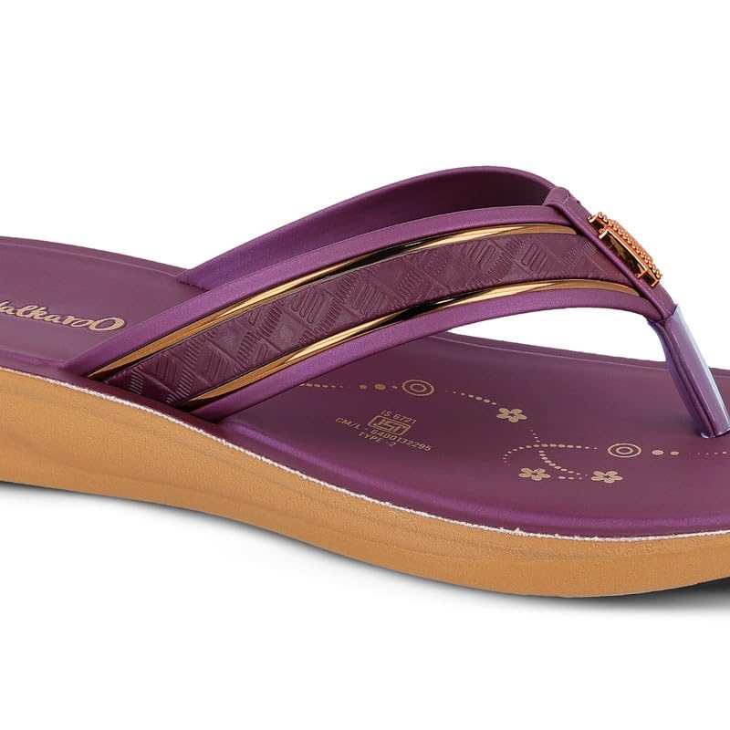 Image of WALKAROO Women's Comfortable Sandal,Textured V-Strap,Lightweight Wedge Sole|Walking,Outdoor, Travel, Shopping, Regular Use Sandals |WL7200