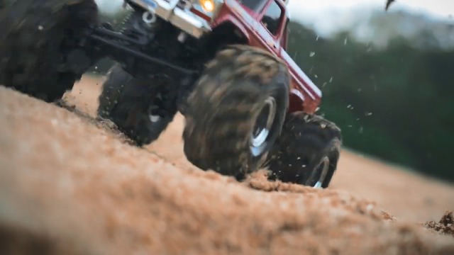 SVERTIBO FMS 1/24 RC Crawler FCX24 Smasher V2 Monster Truck, Mini