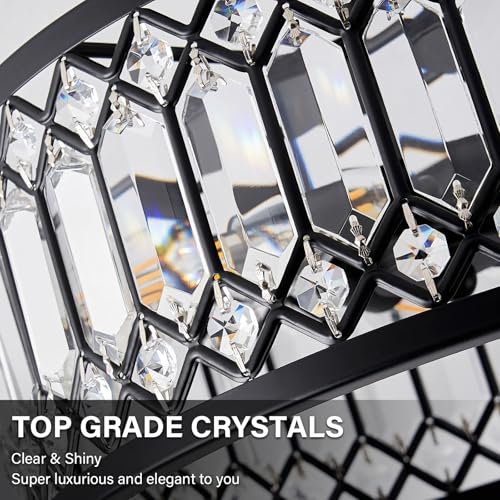 Plafonnier en cristal de luxe avec structure dorée géométrique