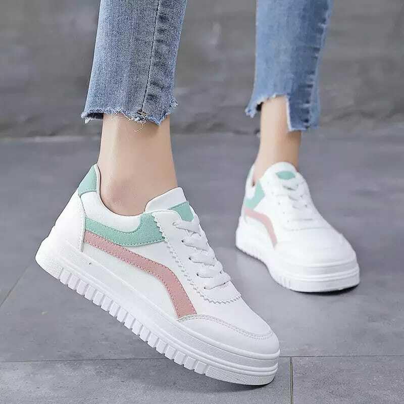 Image of BUCADIA Girls Casual Wear Lace Sneakers (White)