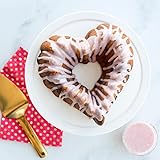 Zoom IMG-1 nordic ware elegant heart bundt Zoom IMG-1 nordic ware elegant heart bundt