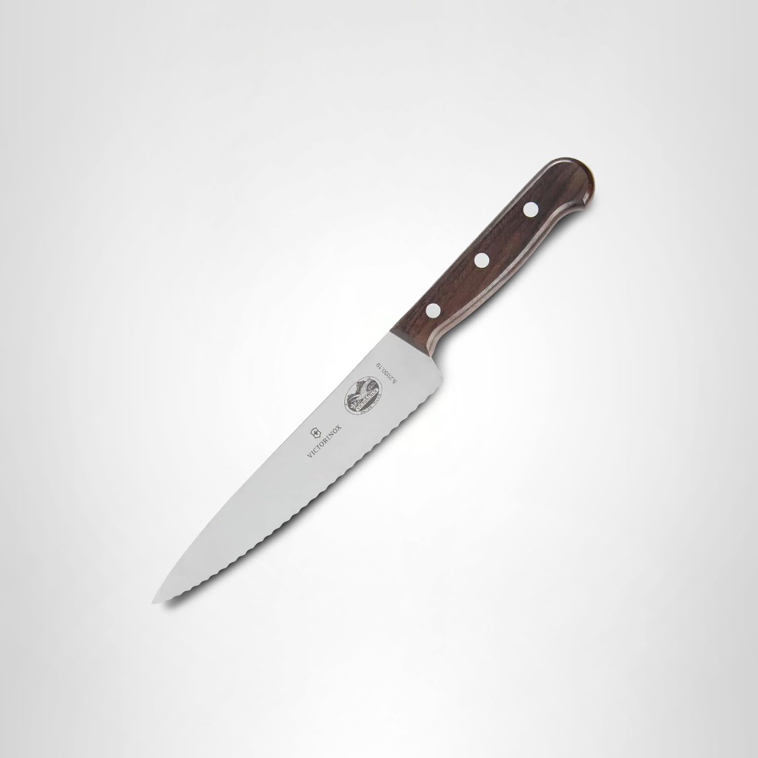 Amazon.com: Victorinox 7-1/2-Inch Wavy Edge Chef's Knife/Carver