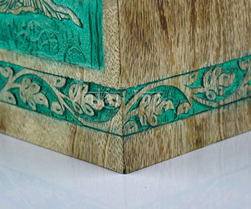 Intaj, urna per ceneri umane in legno con