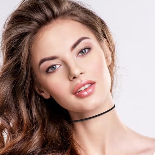 5PCS Black Choker Necklace for Women Black Velvet Choker Set Emo Chokers Gothic Necklace Goth Accessories Sexy Collar Chokers for Women Gothic Jewelry Set Halloween Gifts4