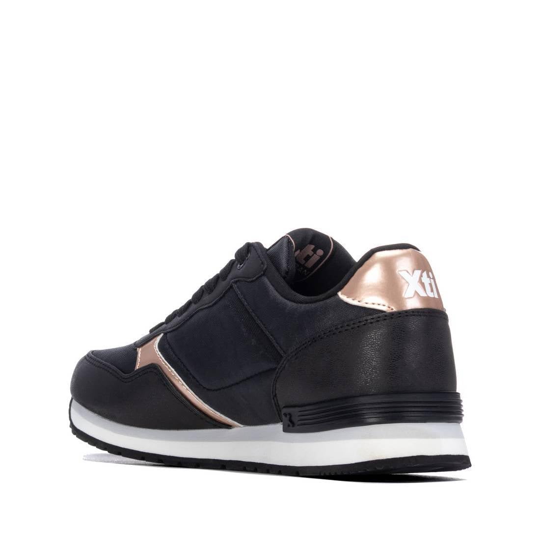 XTI - Zapatilla Mujer - Calzado Cómodo y Versátil - Moda Casual