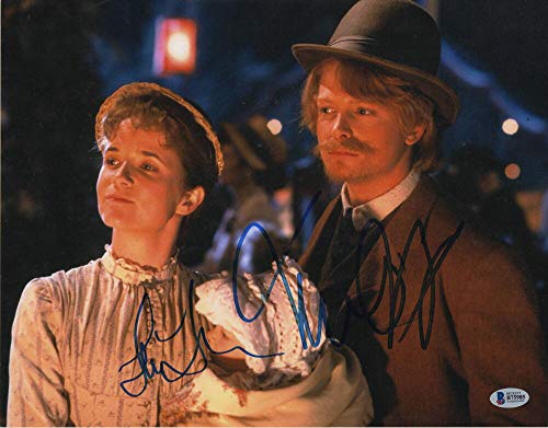 MICHAEL J FOX & LEA THOMPSON DUAL, CAST SIGNED AUTOGRAPH 11x14 PHOTO - B - BECKETT AUTHENTICATED - MARTY MCFLY, BACK TO THE FUTURE, PART II, PART III, ROBERT ZEMECKIS, BOB GALE, LEA THOMPSON, CRISPIN GLOVER, DOC BROWN, EMMETT BROWN, CHRISTOPHER LLOYD
