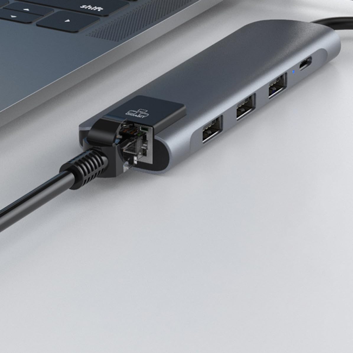 Hub Type-c 5 in 1 in Metallo con Ricarica Pd3.0, Porte USB 3.0
