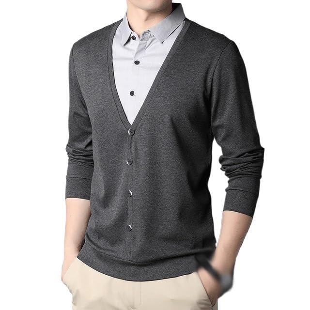 Faux cardigans à deux cols pour corriger la carrure avec un style décontracté