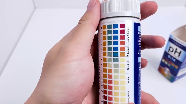 pH Test Strips 0-14: 200 Strips Universal Litmus Paper pH Test Strips for Liquid Testing & Water & Food and Soap Making, Get Highly Accurate Results in Seconds