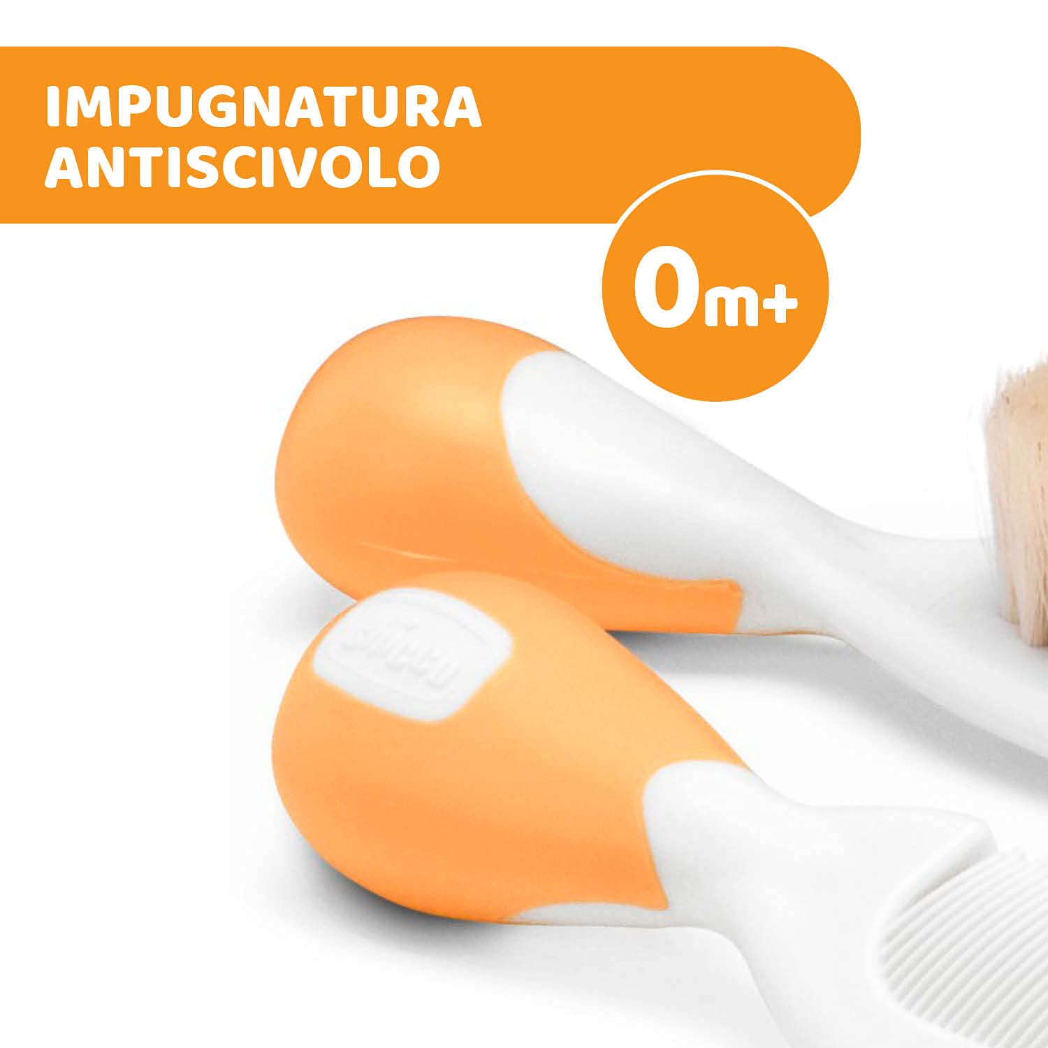 Chicco Set Spazzola e Pettine Capelli per Bambini, Spazzola Neonati con Morbide Setole Naturali, Pettine con Punte Arrotondate, Impugnatura Antiscivolo - Accessori Neonato 0+ Mesi, Arancione