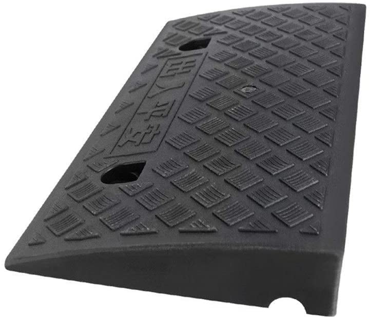 Rampes de bordure de trottoir pour simplifier l'accès au jardin