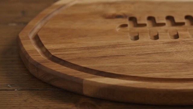 Tabla de Cortar de Madera en Forma de Fútbol 40.6x24.1 cm miniatura 7