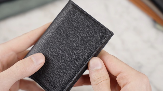 Porta Carte di Credito Sottile Realizzato in Pelle di Alligatore Colore