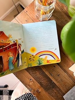 Hardcover Biblia Para Pequeñines [Spanish] Book