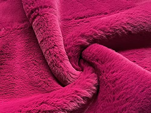 Fausse fourrure magenta tissu au mètre pour manteau et cosplay