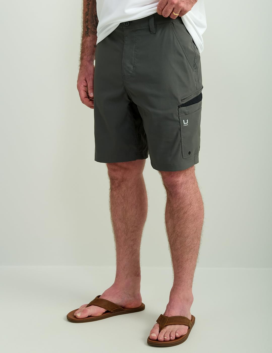 HUK Mens Icon Performance Fishing Shorts, UPF 50+ Sun Protection, Quick-Dry, Stain-Resistant, 9” Inseam, Multiple Pockets