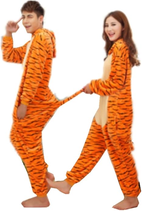 Amazon Co Jp 虎 着ぐるみ パジャマ 寅年 干支 子供用 大人用 部屋着 動物 コスチューム 仮装 部屋 防寒 対策 ふわふわ 冬用 パジャマ 可愛い 年賀状 もふもふ 暖かい フランネル 男女兼用 可愛い動物 虎柄 コスプレ 着ぐるみ 暖かい カバーオール 年賀状 145 150cm 3点
