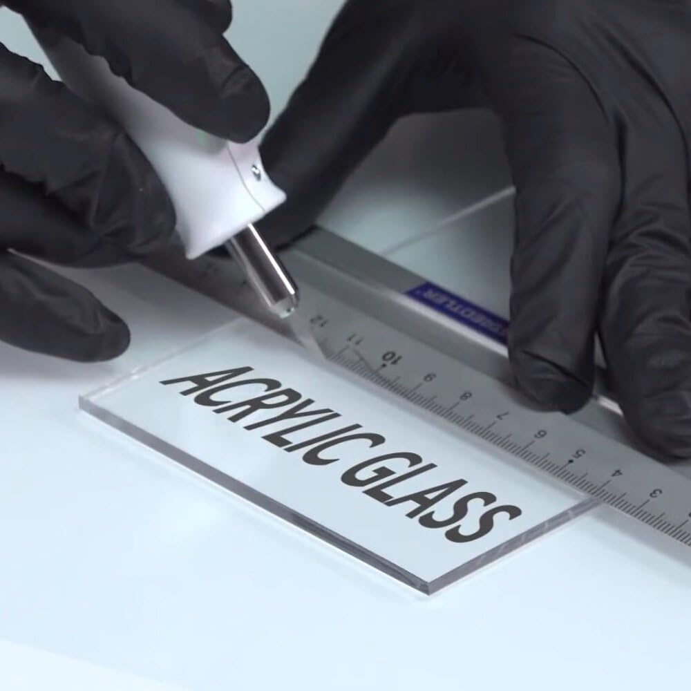 Cutting Acrylic Glass with an Ultrasonic Cutter