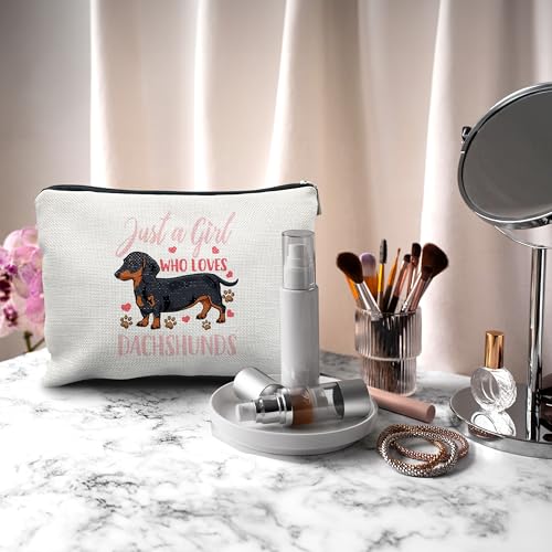 Nogrit Dachshund Makeup Bag Cosmetic Bag,Just a Girl Who Loves Dachshund Dof Makeup Travel Toiletry Bag,Dachshund Mom Gifts for women weiner dog decor weiner gifts2