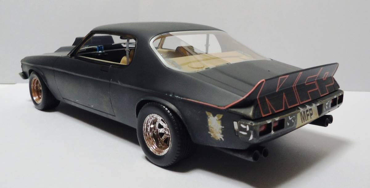 Amazon.co.jp: 1/18 ACE Mad Max ナイトライダー ホールデン THE