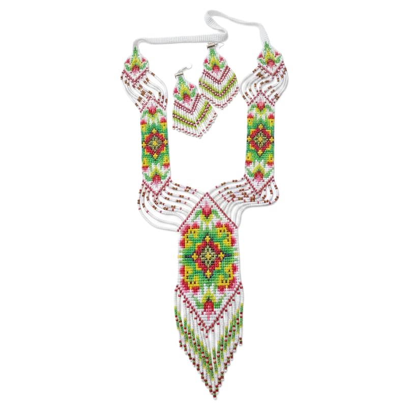 Collier Gerdan ukrainien motif floral pour célébrer l'artisanat slave