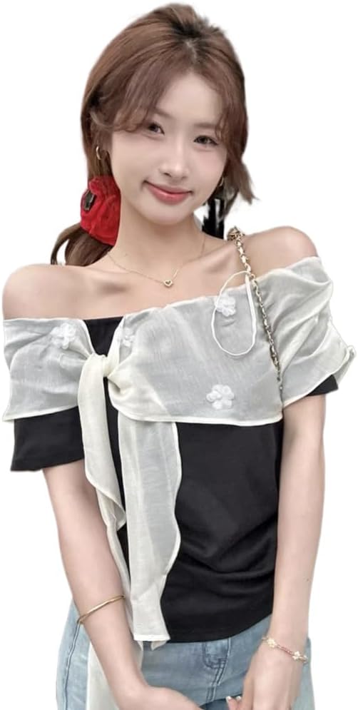 Wearing a Flower Oneshoulder Shortsleeved Tshirt for Womens Summer Loose Shoulder Trumpet Temperament top