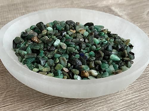 Image of GAF TREASURES 2 oz Lot Natural Emerald Semi Emerald Tumbled Gemstone Chips, Emerald Crushed Mini Crystals, Undrilled Crystal Chips (Emerald)