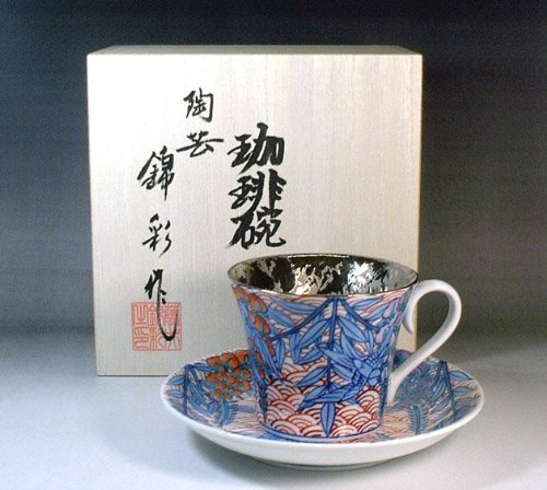 【伊万里】★おもいっきり値下げ★有田焼　酒カップ　アンティーク GALLERY ARITA 【有田焼×ハローキティ】古伊万里金彩牡丹 ワイン