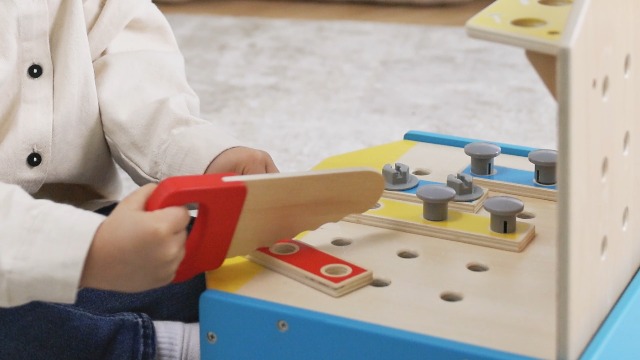 Amazon.com: Hape Little Engineer's Workbench Toy : Toys & Games
