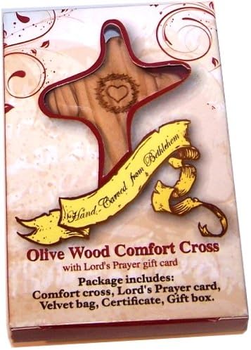 Vista 2 de No Greater Love... Cruz reconfortante de madera de olivo grabada con corona de espinas y paquete de corazón de nuestro señor. Viene con caja