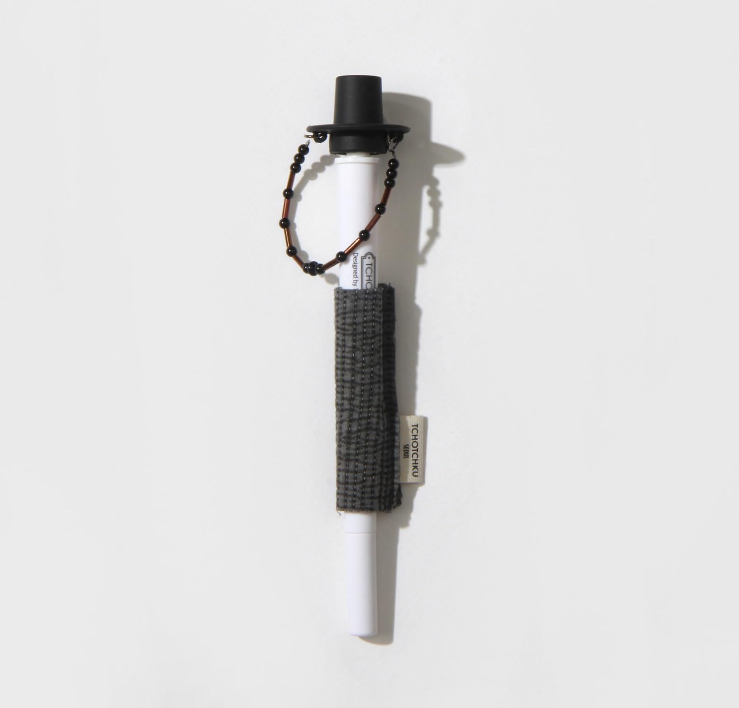 Handmade Korean Traditional Gat Hat & Hanbok Fabric Decorative Pen - Artisanal Stationery, Made in Korea, Unique Office Gift for K-Drama Fans and Cultural Collectors