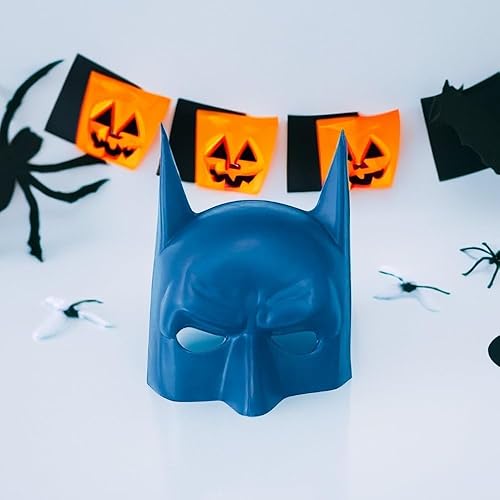Miniatura 3 de Batman Heroes Unite Máscara de plástico azul de lujo (7 x 5.5 pulgadas), paquete de 1, perfecta para fiestas temáticas y eventos de cosplay
