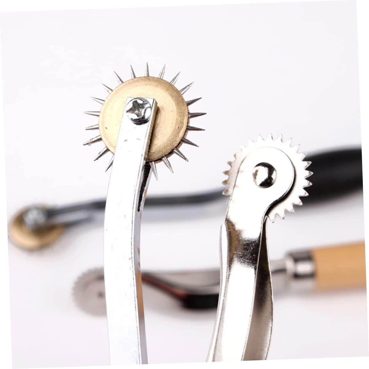 Hohopeti 2pcs Wooden Handle Tracing Wheel for Sewing Patterns Practical Tracing Wheel Steel