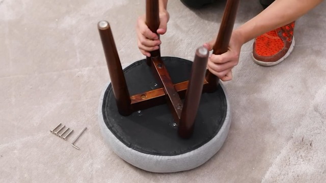 yoyomax Vanity Stool on Amazon Live