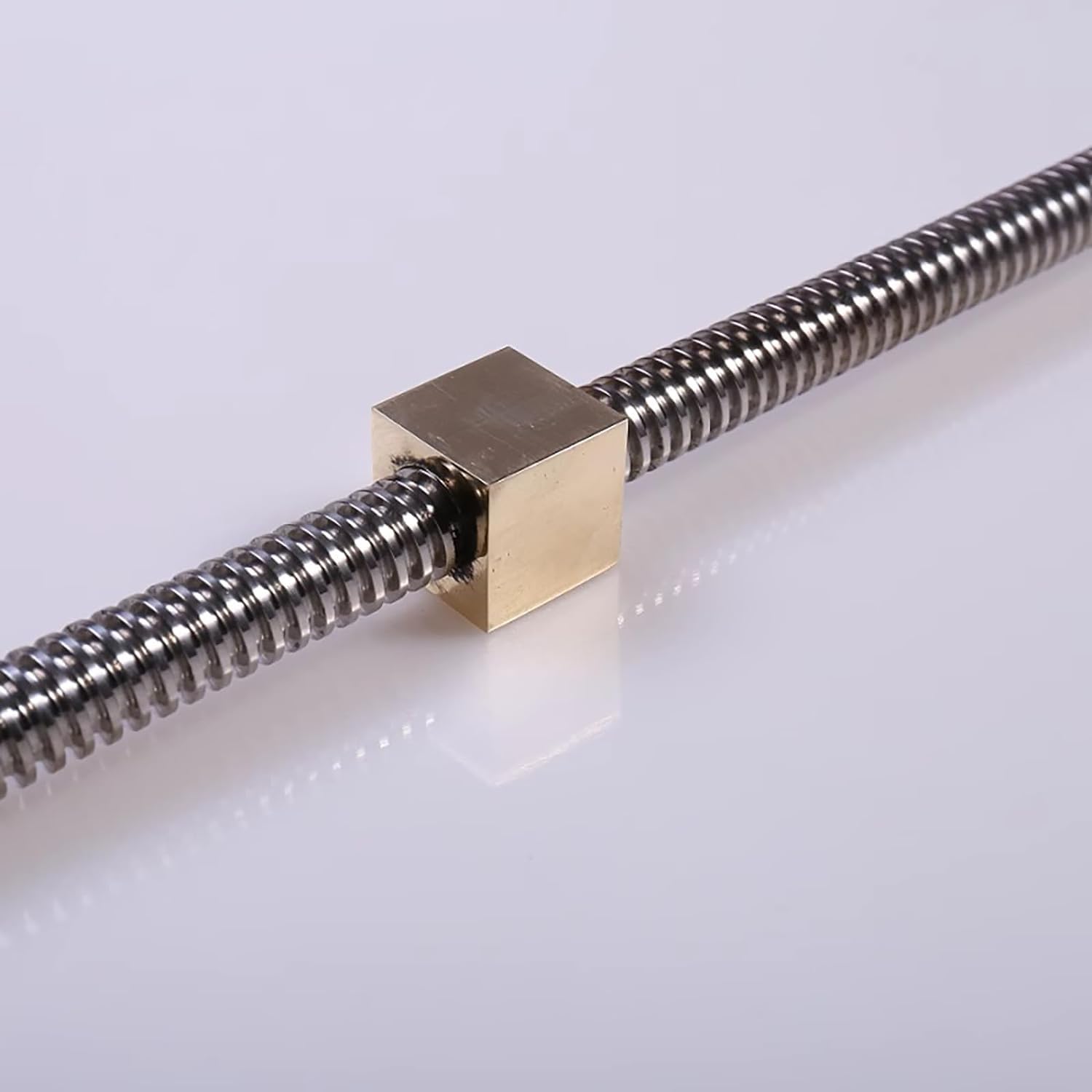1 pièce 10mm T10x3 Tr10x3 vis à billes 400 mm de longueur avec écrou en laiton T10 (filetage Acme, vis de guidage de diamètre : 10 mm, pas : 3mm, plomb 3 mm, 1 démarrage,) Utilisé dans l'axe Z