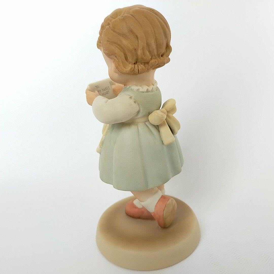 ルーシーアトウェル 