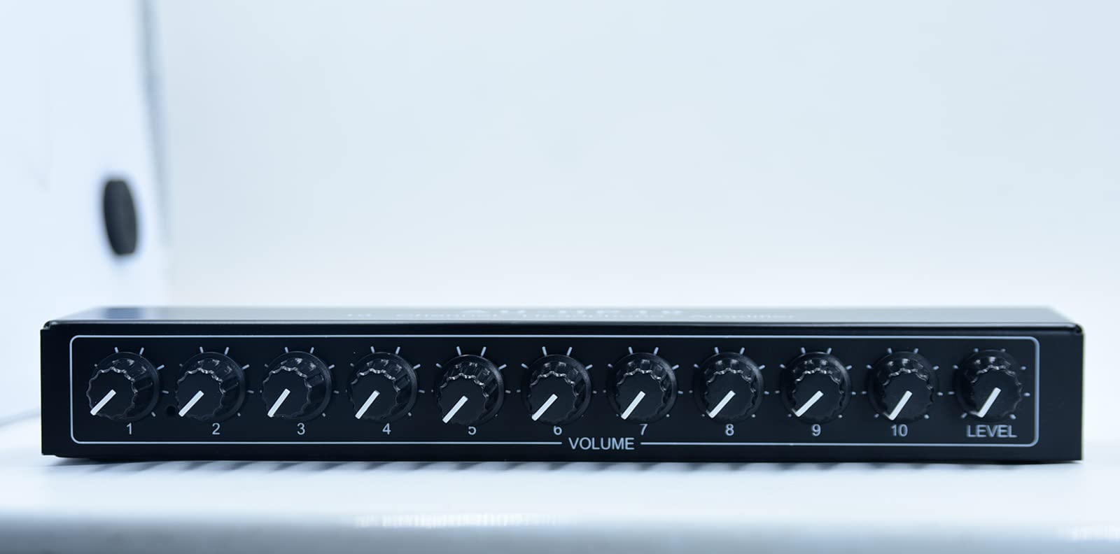 aux Mini Jack TRS 3.5 mm Input 1 in 10 Out Channel Headphone Amplifier Stereo Audio Amp with 12V 1A Power Adapter Distributor Headphone （並行輸入品）