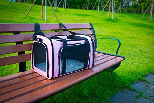 Soft Sided Carrier for Small Medium Cats Dogs,TSA — bottom and base construction detail